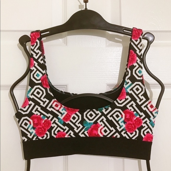 💖 Victoria’s Secret PINK Sports Bra - Picture 2 of 7